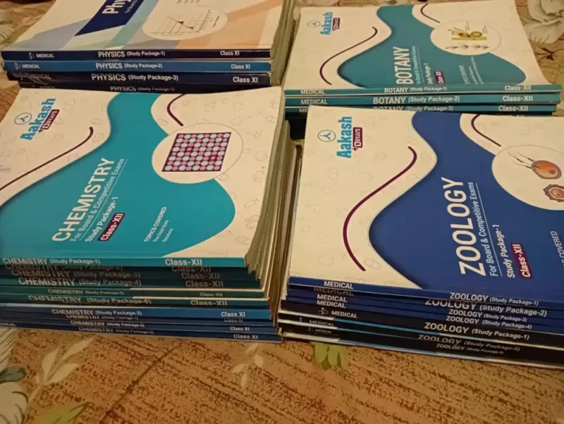 Aakash NEET Study Material 2024 UG-NEET English books