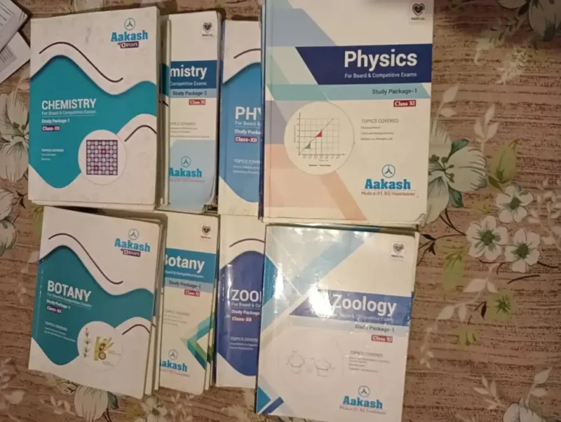 Aakash NEET Study Material 2024 UG-NEET English books
