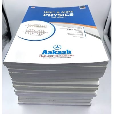 Aakash 2023 neet Study Material ||  study material || used but fresh - Image 2